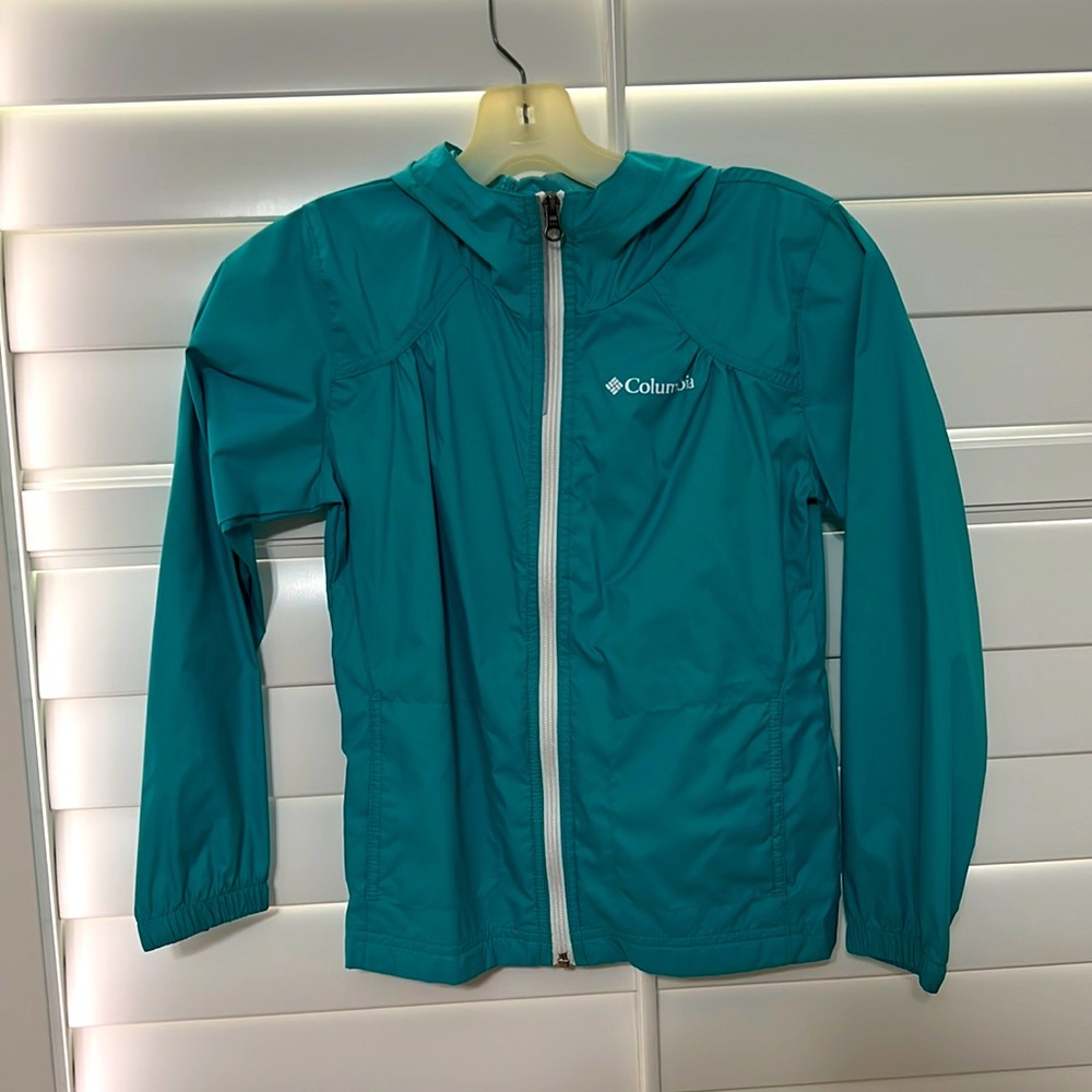 Kids size small 7/8 Columbia rain jacket